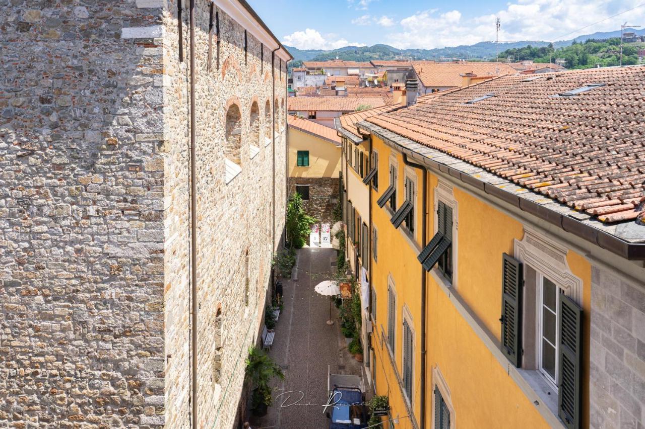 Affittacamere Al Campanile Sarzana Exterior photo
